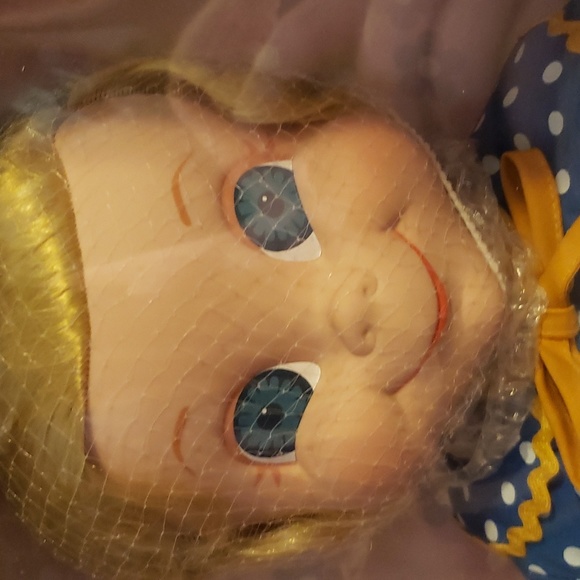 New, Vintage Mrs. Beasley 20" Talking Doll.  “A Family Affair 2000.” - Picture 7 of 7